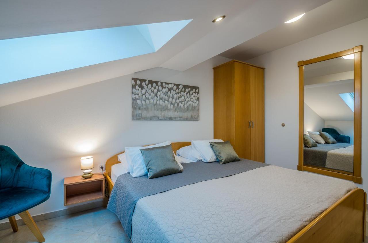 Apartments Kvarner Малинска Экстерьер фото